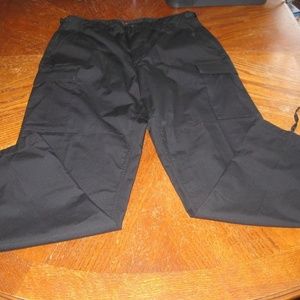 NWOT Military Outdoor Clothing Cargo Pants M-Reg